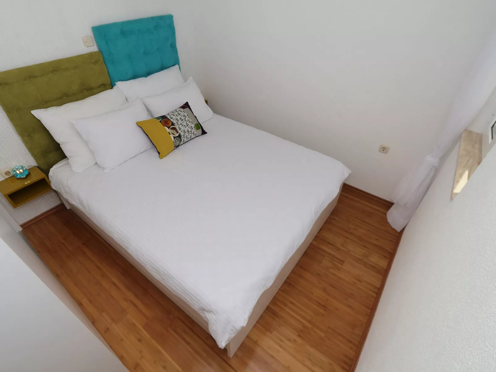 Freistehendes Ferienhaus in Duge Njive mit Privatem Pool-Inside