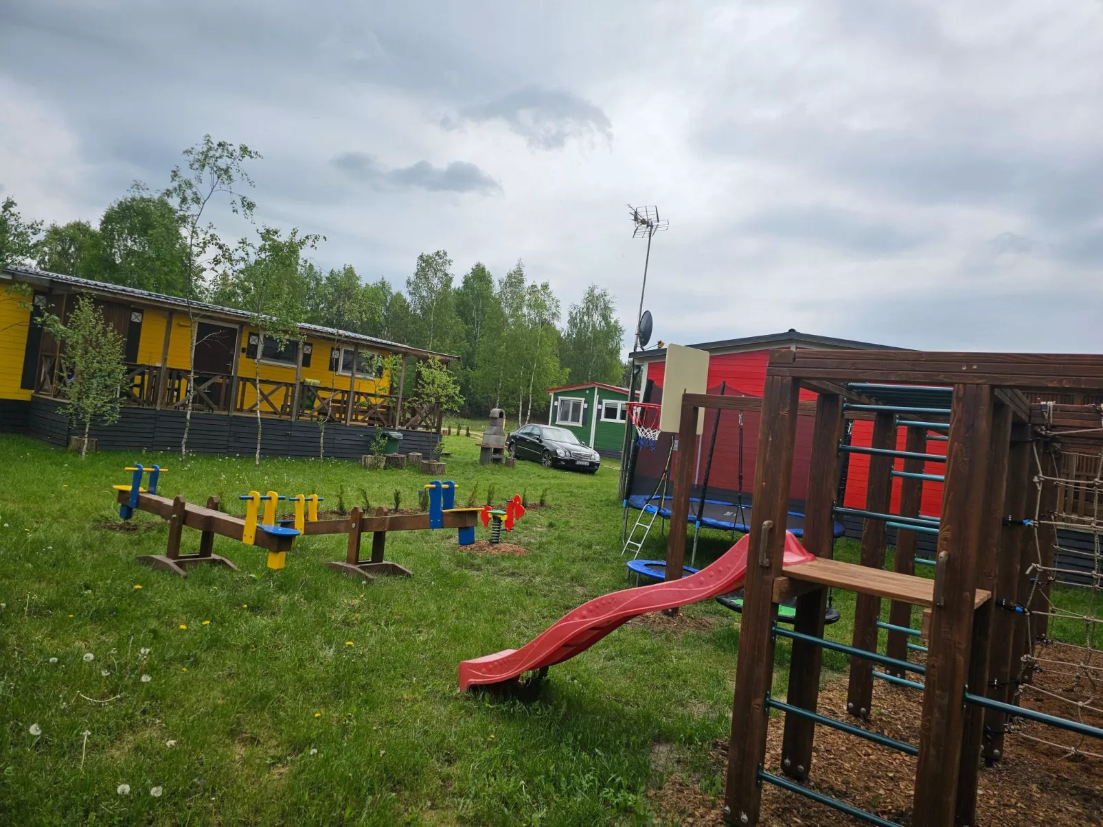 Ganzjährig bewohnbares Ferienhaus - rot-Draußen