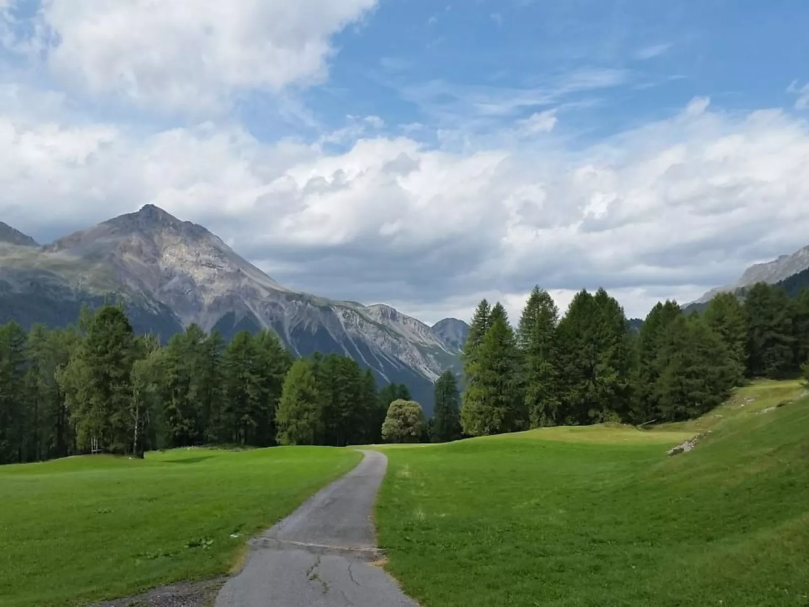 Haus Lü D'aint-Draußen