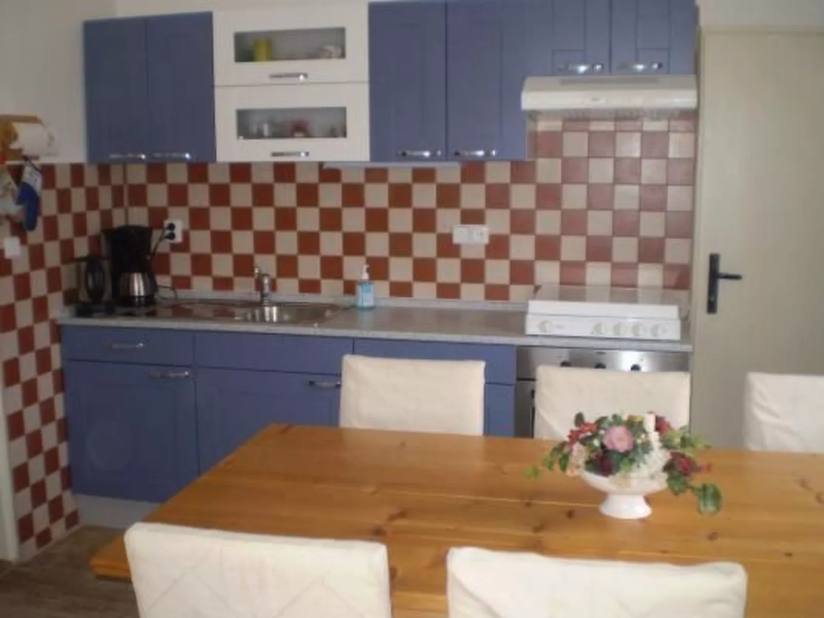 Villa "Na Hora" mit Garten, Grill und Terrasse-Inside