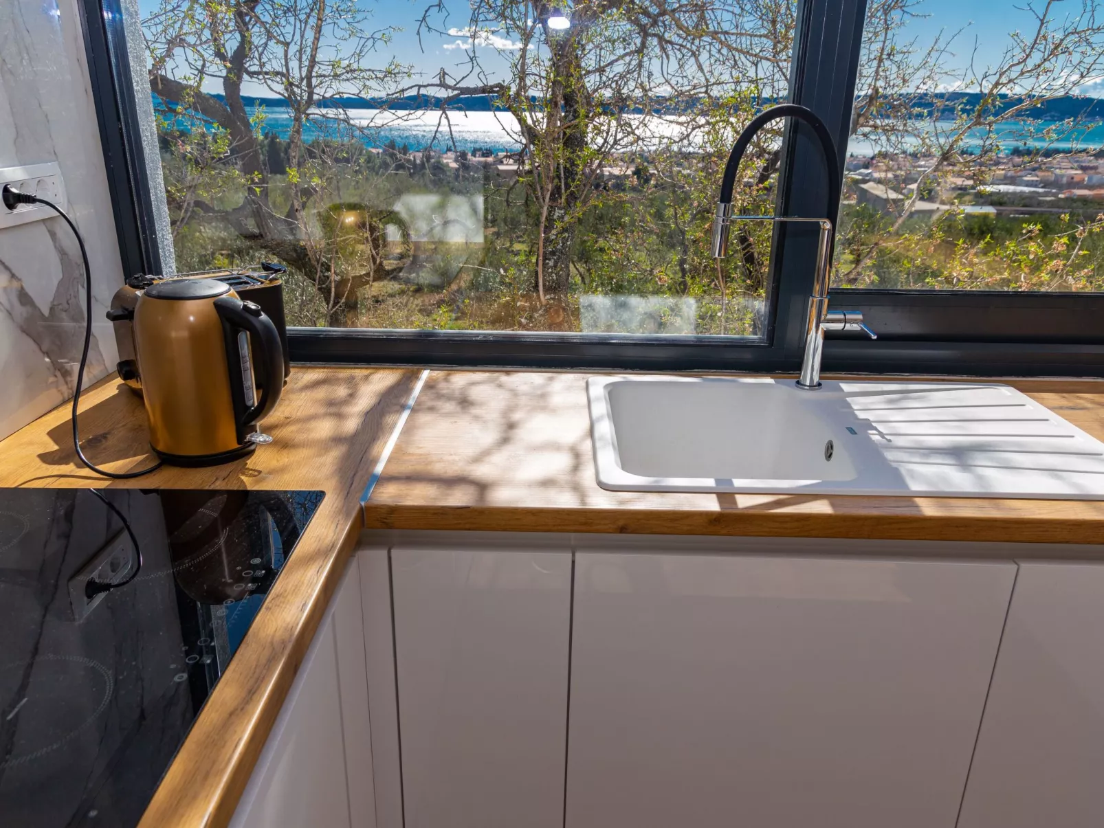 Haus für 9 Personen und 1 Kind in Kastel Luksic-Image-tags.info