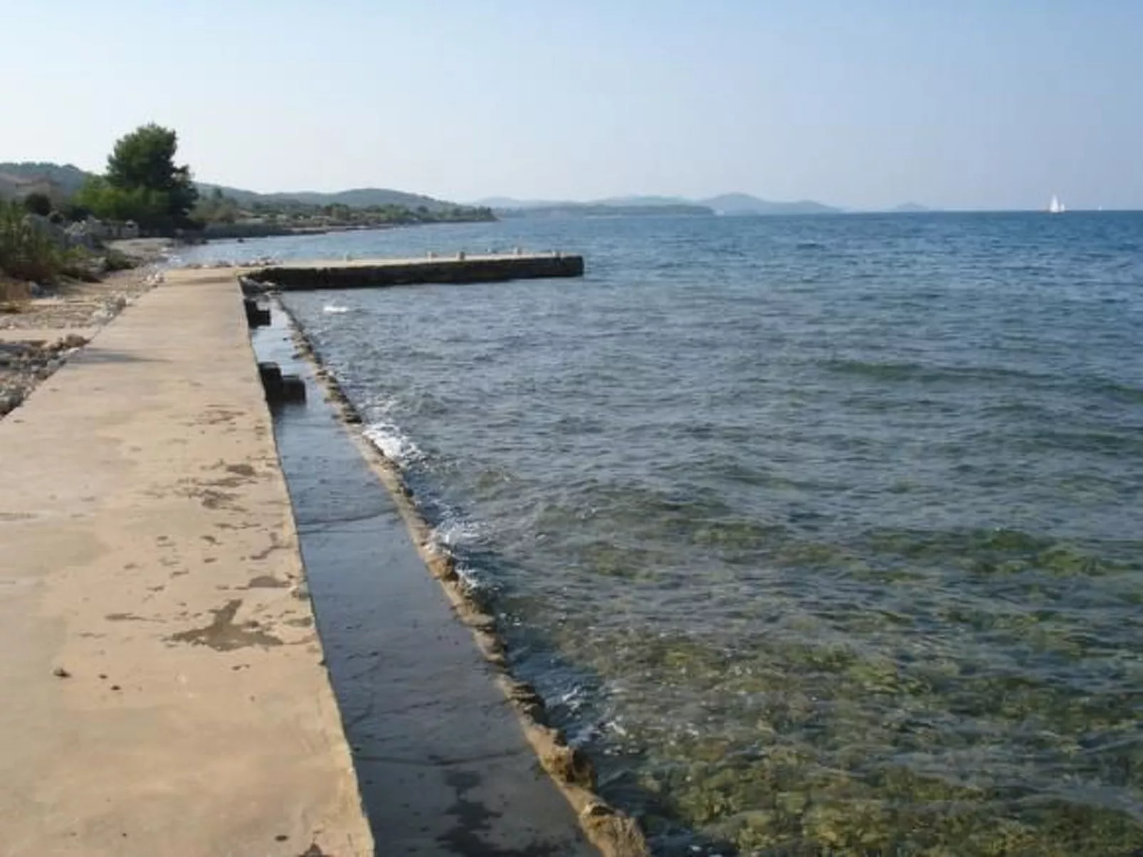 In Dobropoljana mit Freiterrasse-Outside