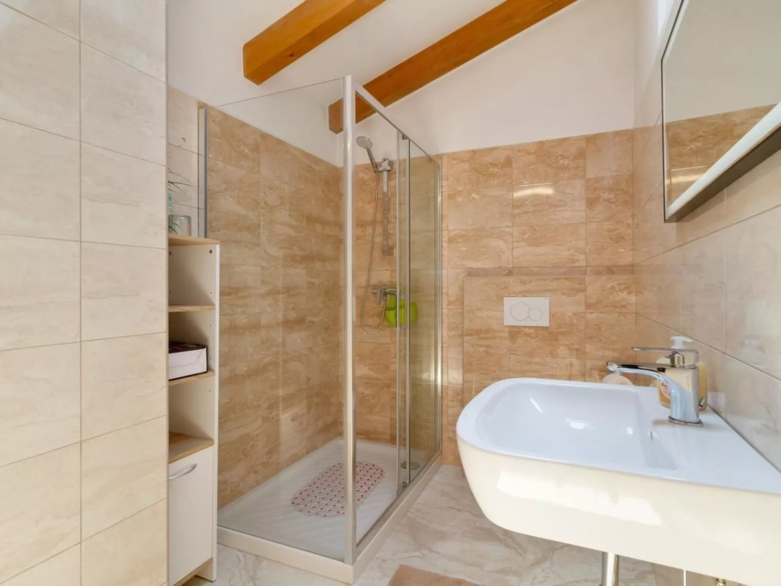 Neues Ferienhaus Nina in der Nähe von Rovinj-Drinnen