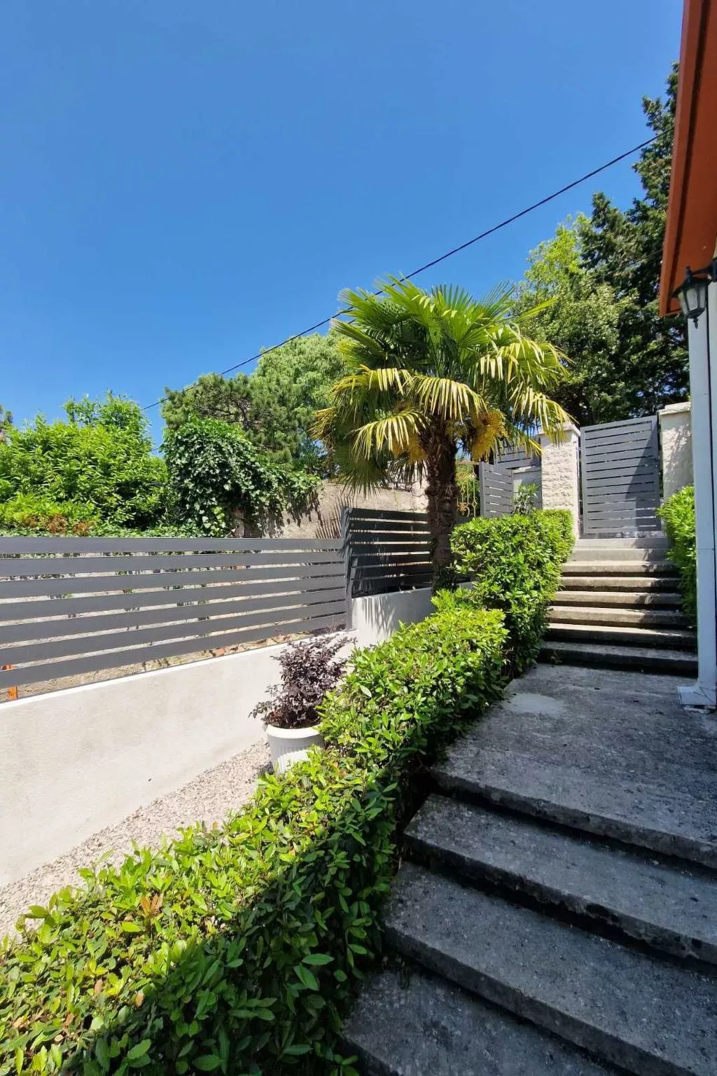 Gemütliches kleines schönes Haus für max. 4 Personen-Draußen