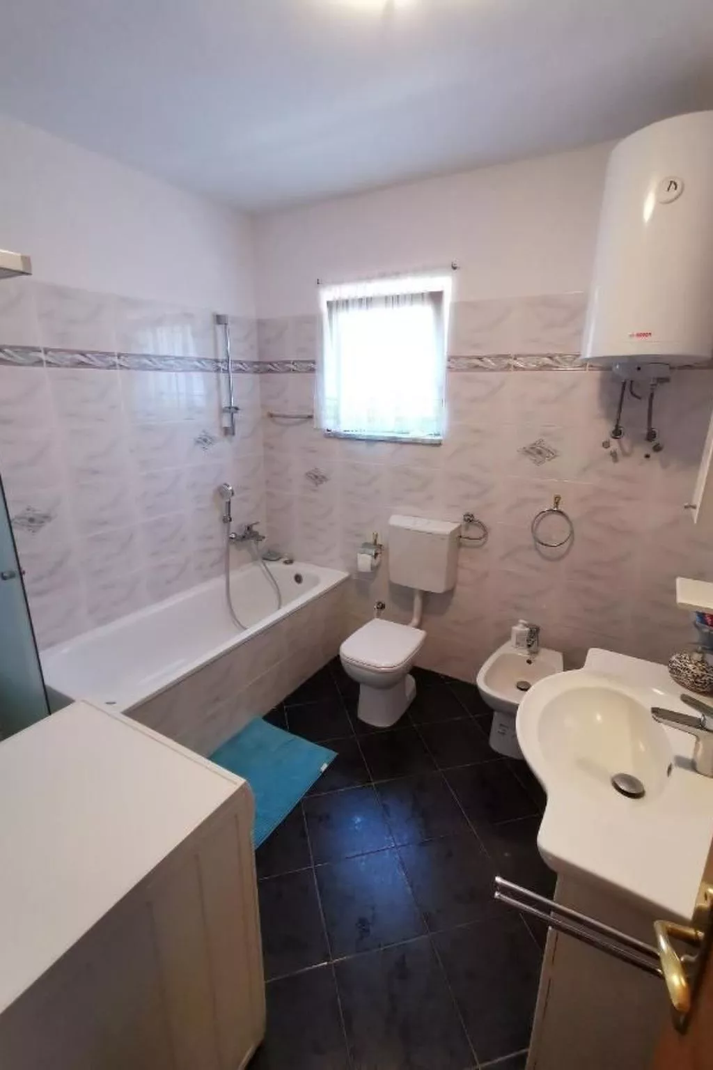 Ferienvilla mit eigenem Garten und Grill-Inside