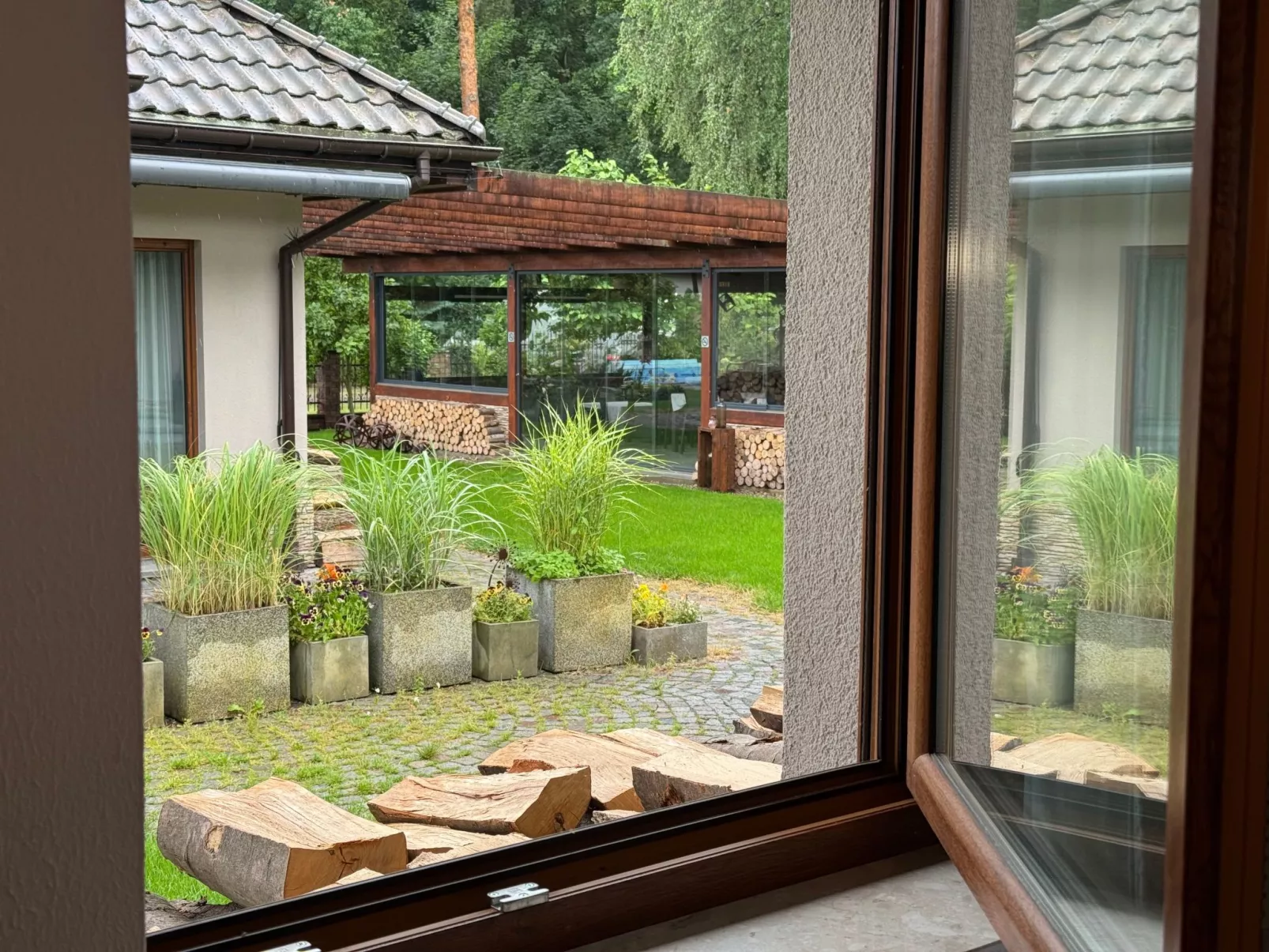 Mit Wasserblick-Outside