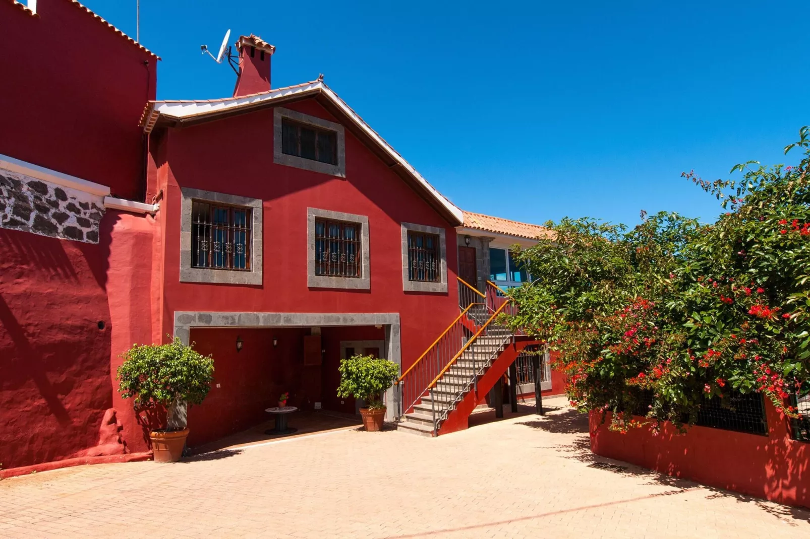 Villa Arucas 10-Exterior summer