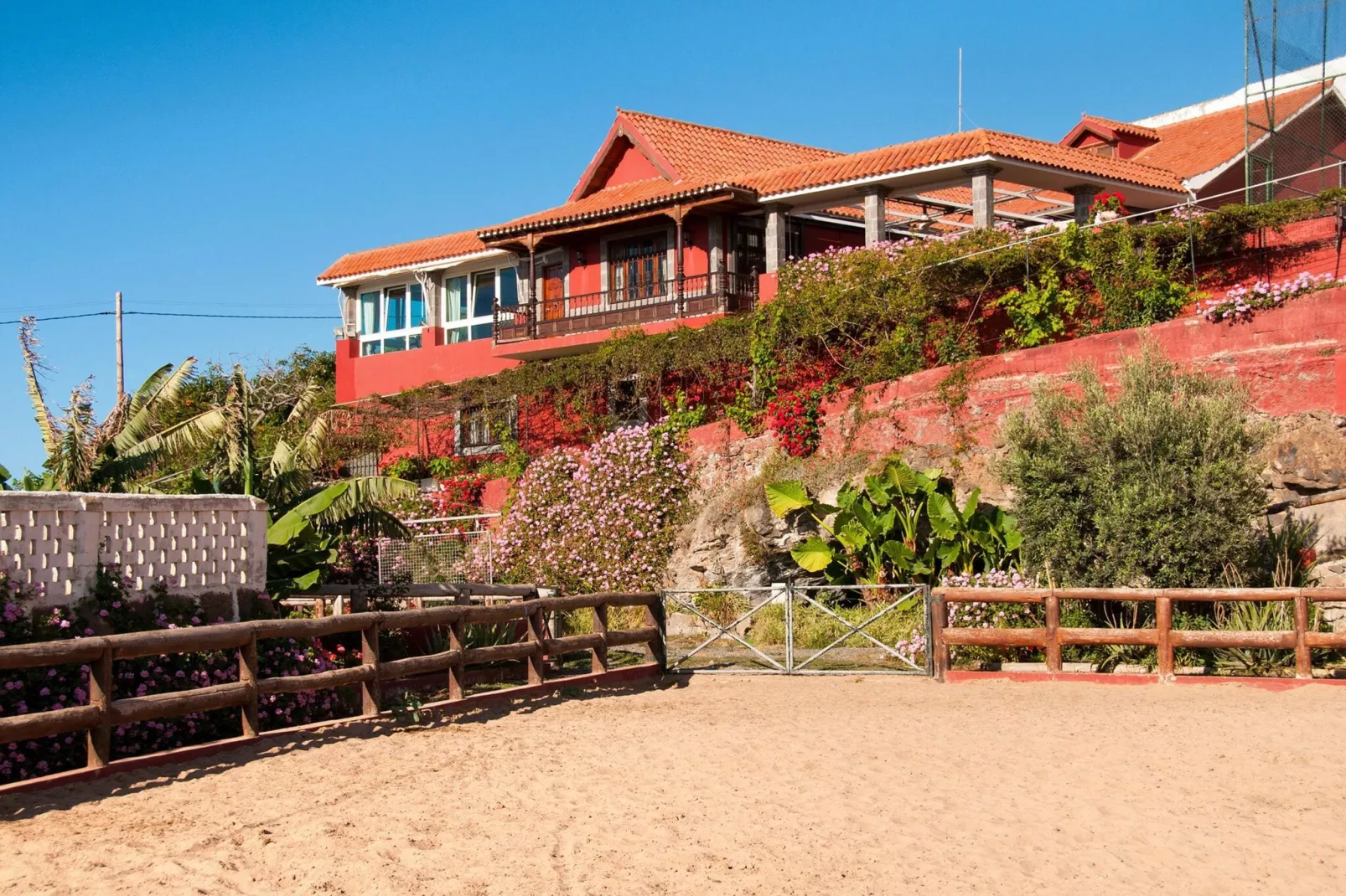 Villa Arucas 10-Exterior summer