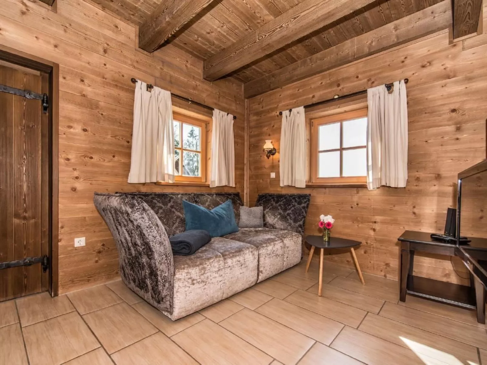 Hoizhaus am Badlberg