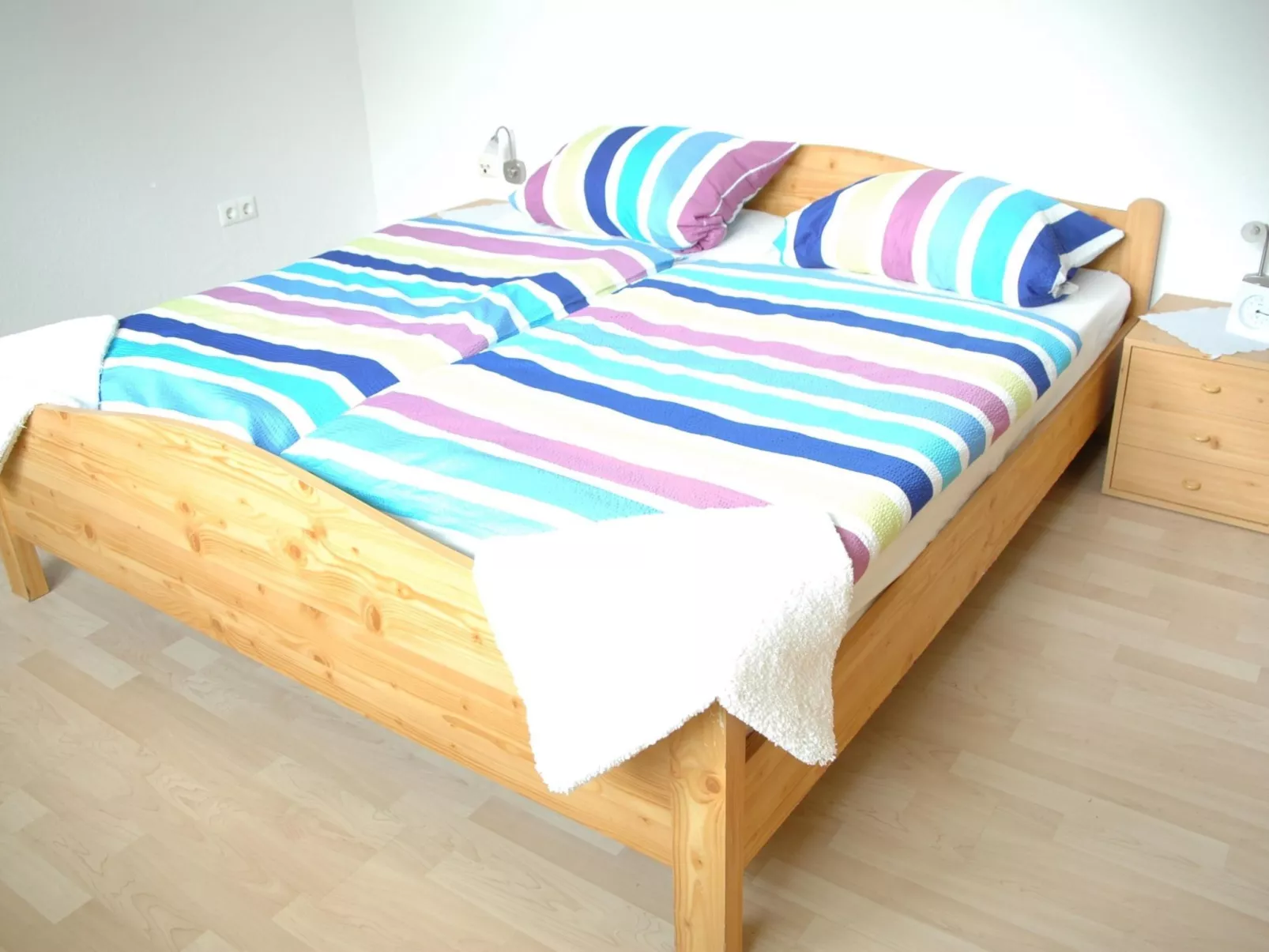 Mit Indoorpool, Garten und Partyraum-Inside