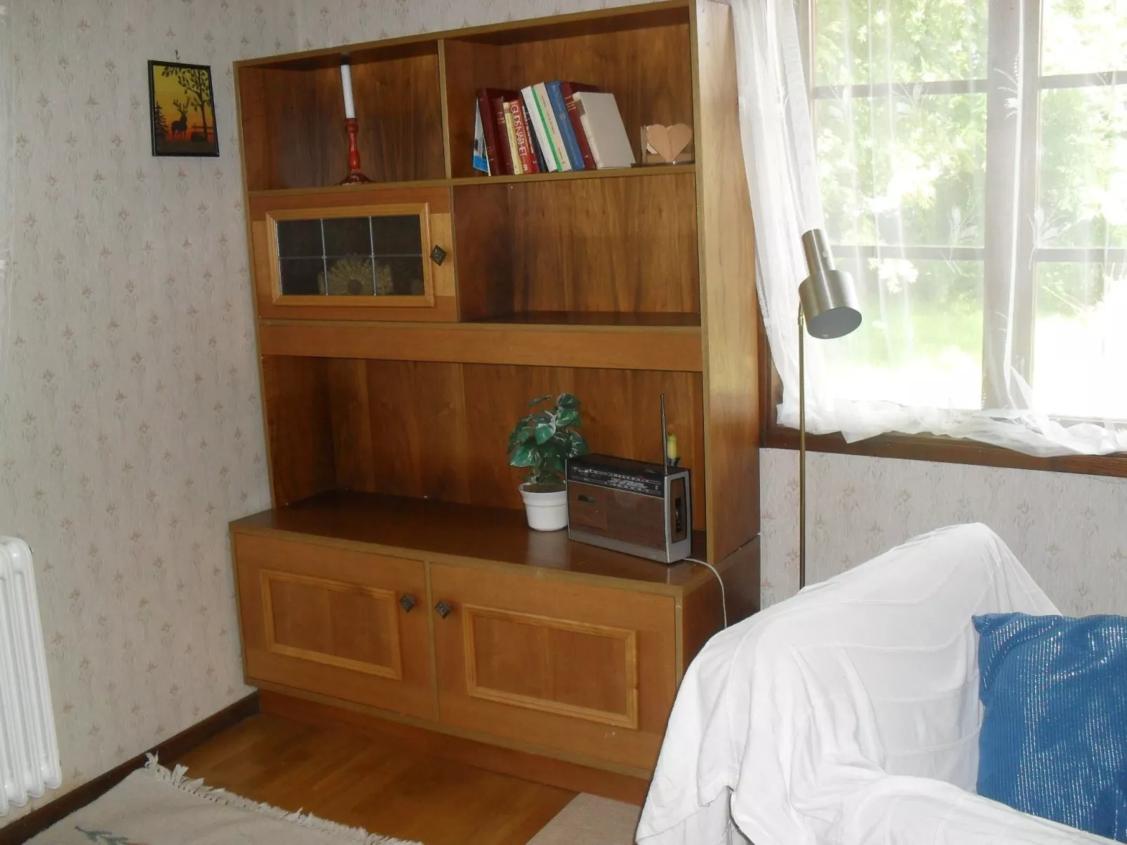 Geräumiges Ferienhaus für Konsum-Aussteiger-Drinnen