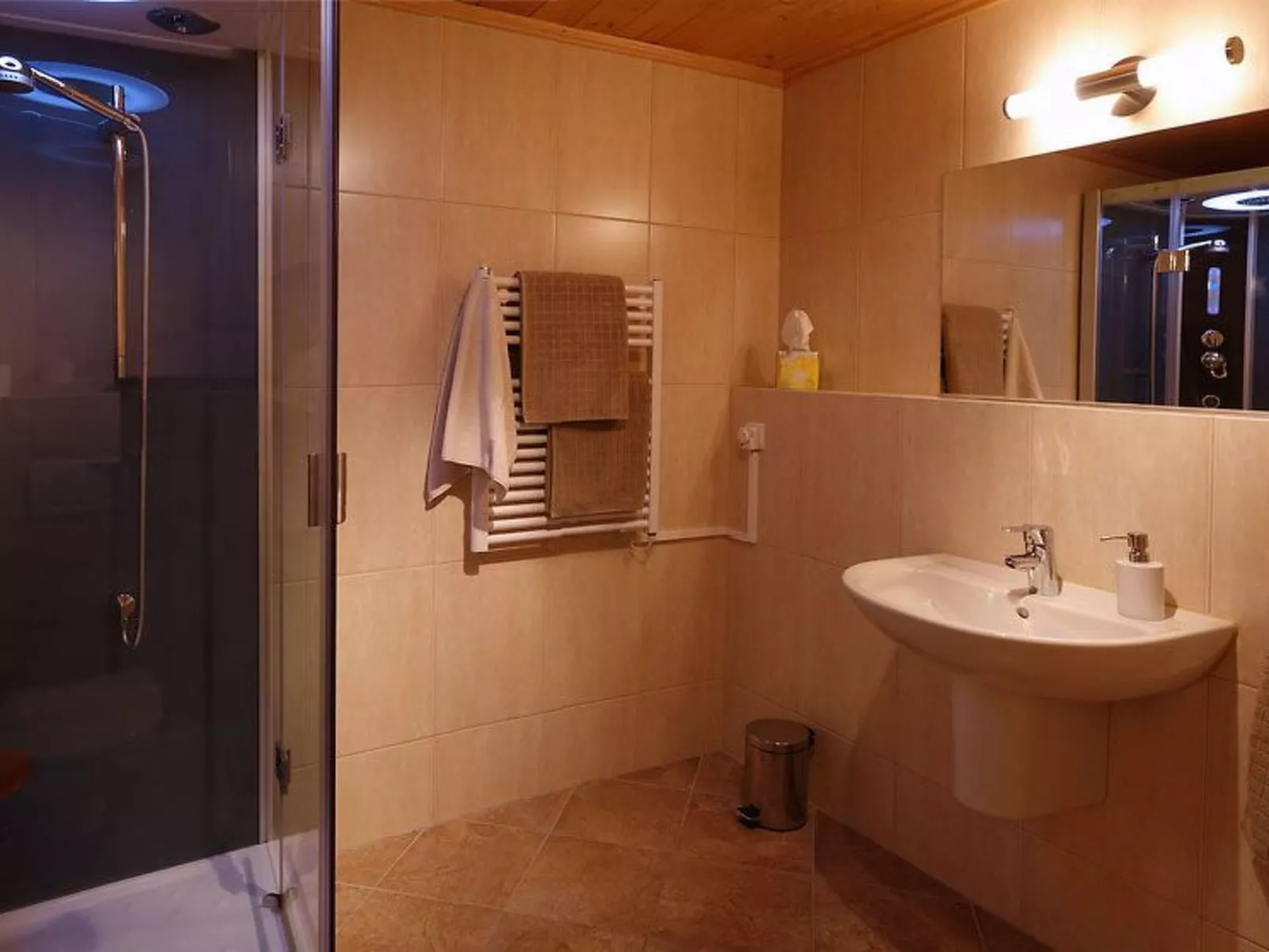 Chalet Gove für Unterkunft mit Halbpension unter der Leitung des Eigentümers-Inside