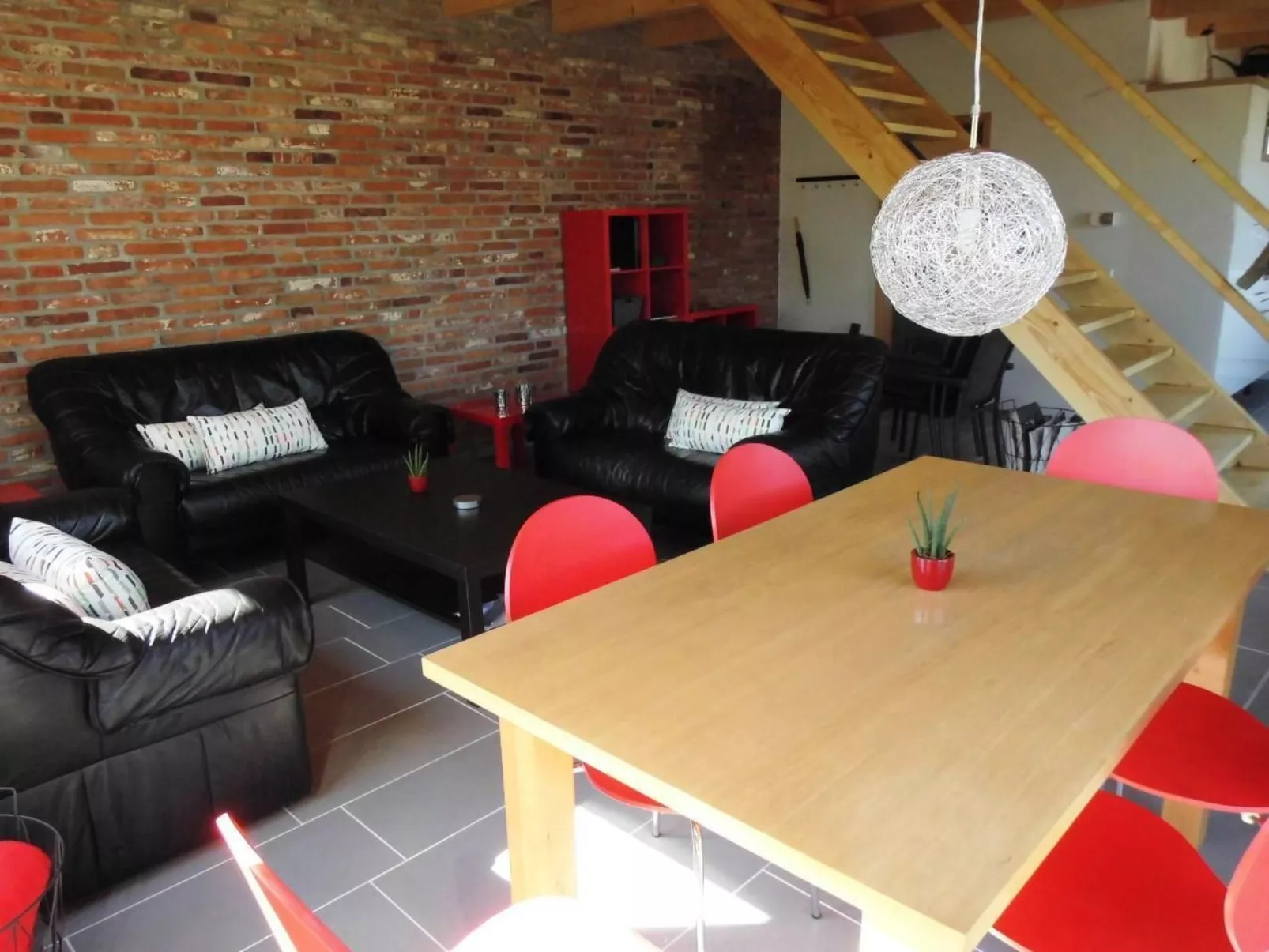 In Landschaftspolder mit Großem Garten-Drinnen