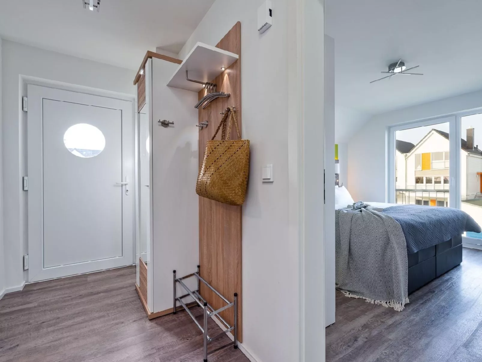 Fewo Kapitän James Cook, E-Ladesäule, Wasserbett-Drinnen