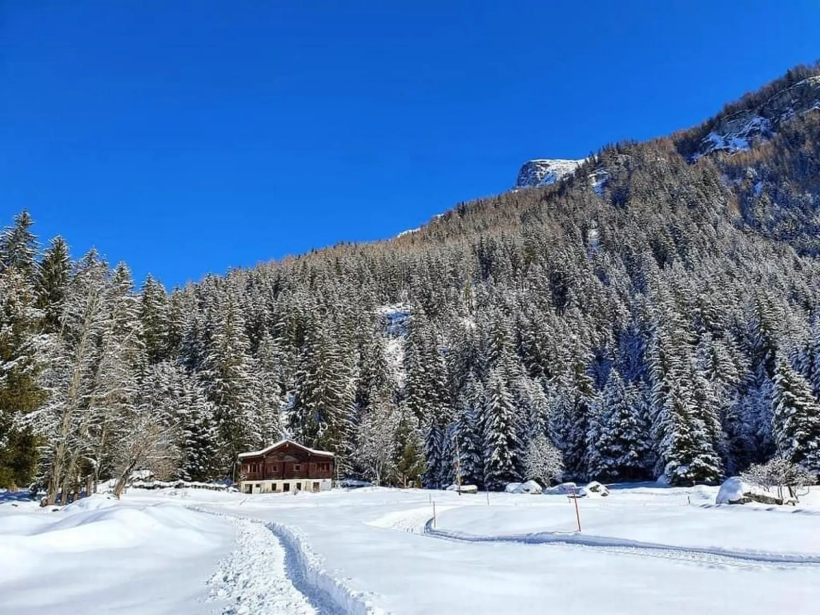 Chalet Les Dix Sens-Dehors