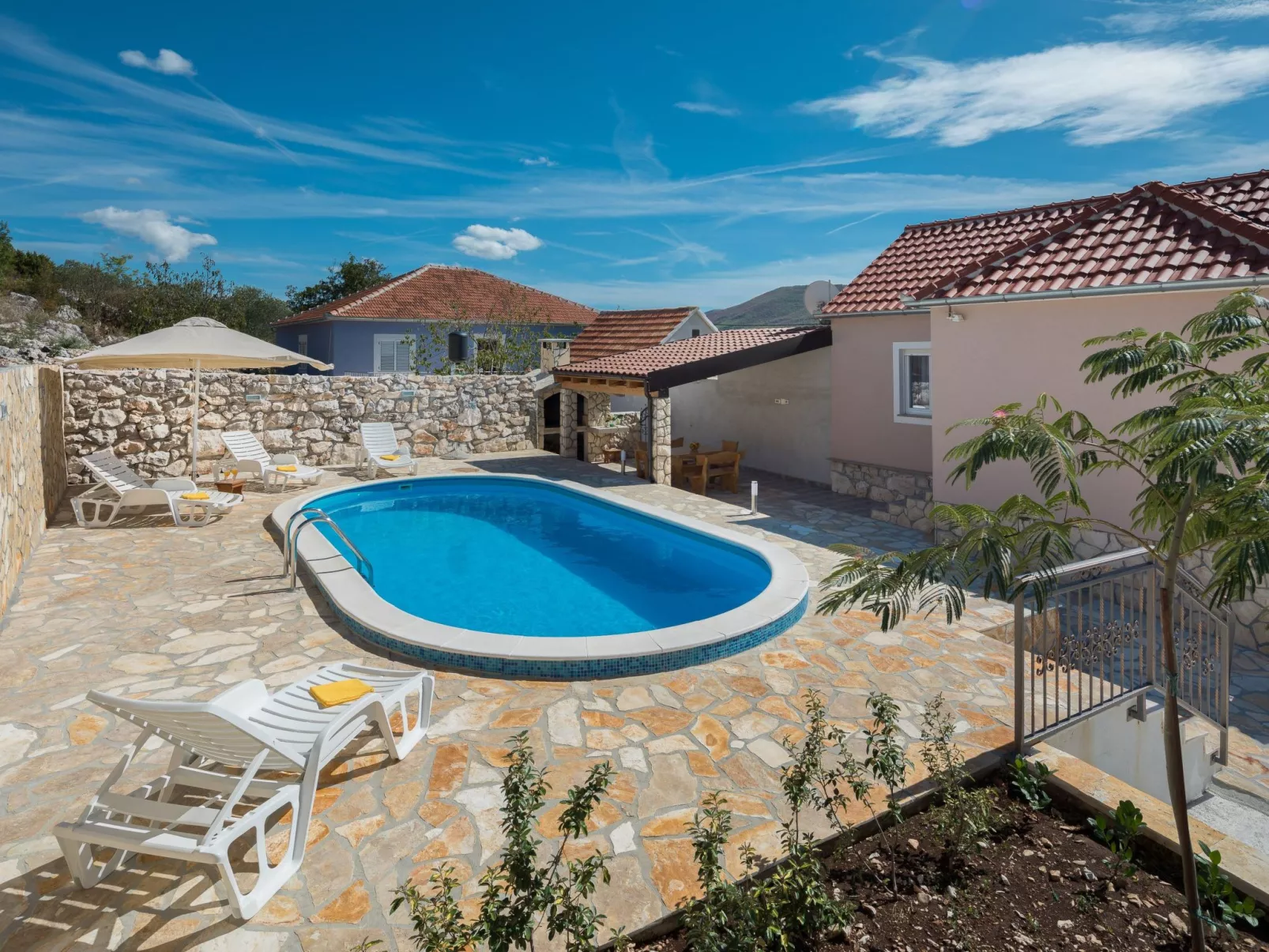 Villa Stara Kula-Outside