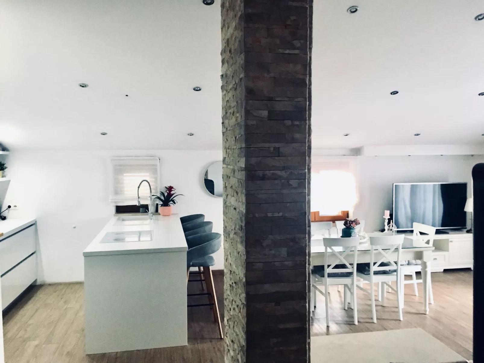 Angenehmes Haus in Posedarje mit großem Garten-Drinnen