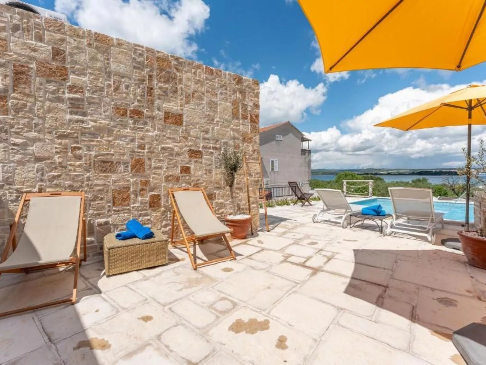 "Haus 51" direkt am Strand-Dehors