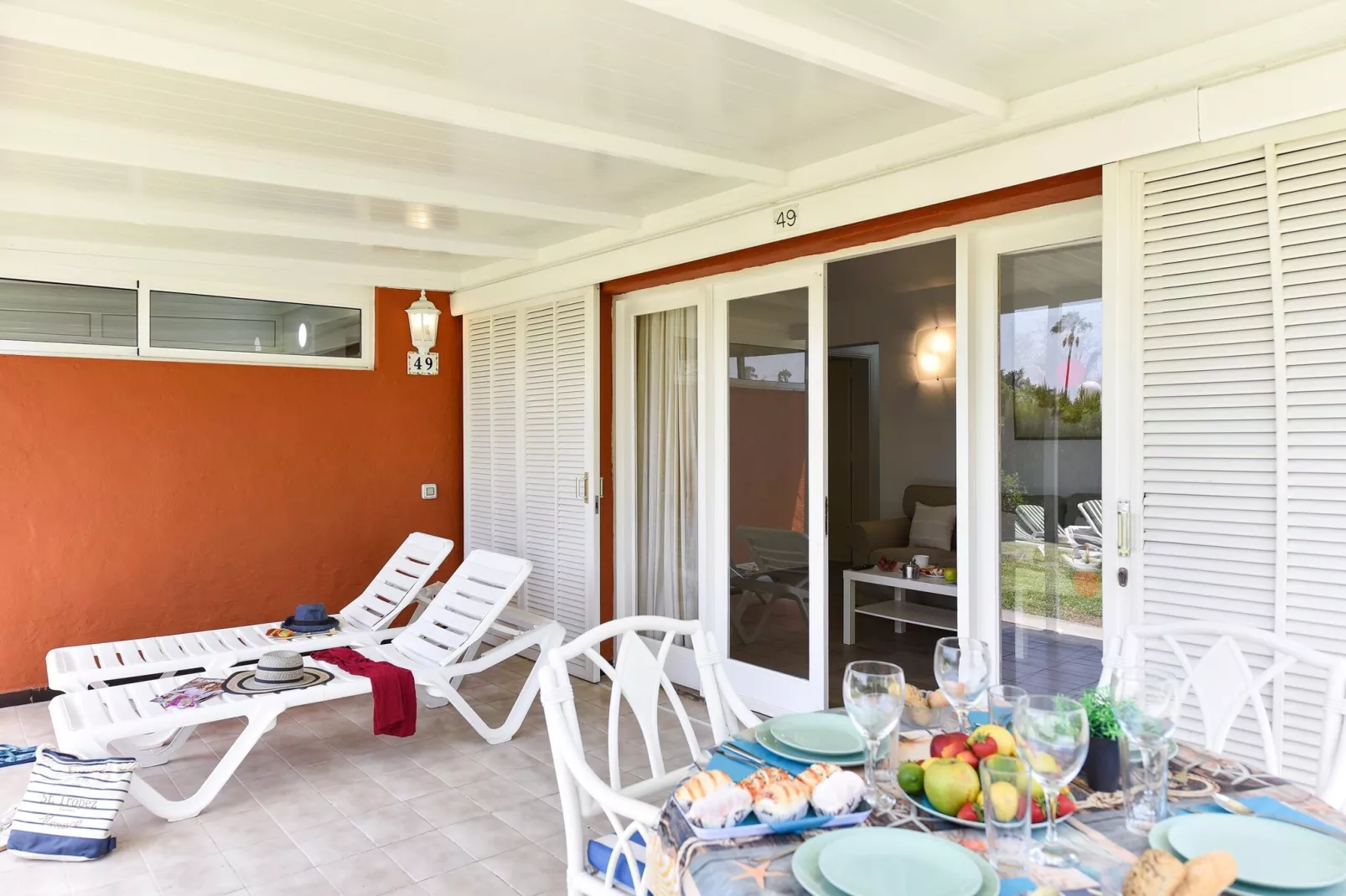 Melocotones 50-Terrace balcony