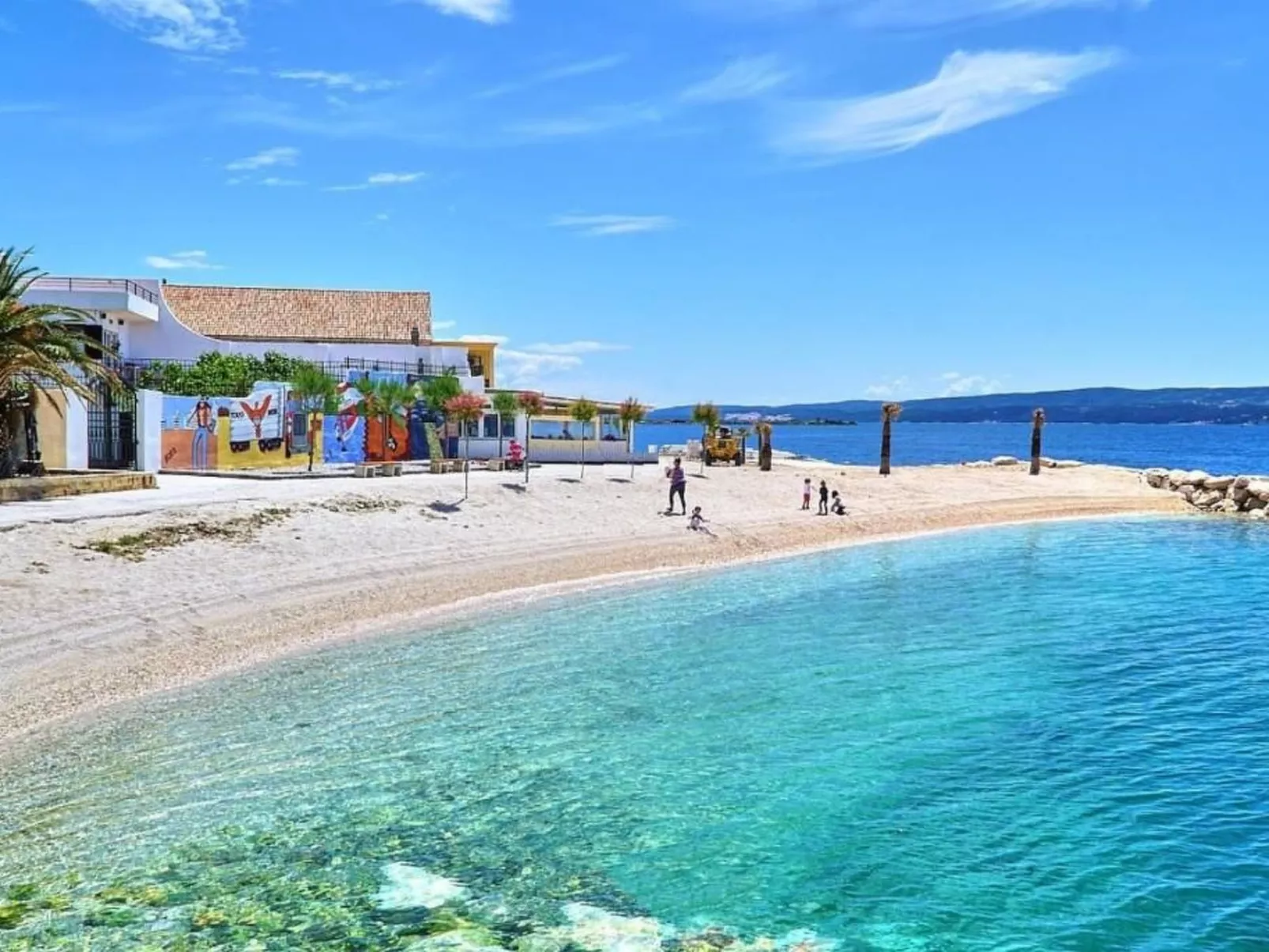 Stylisches Haus für 8 Personen und 4 Kinder-Outside