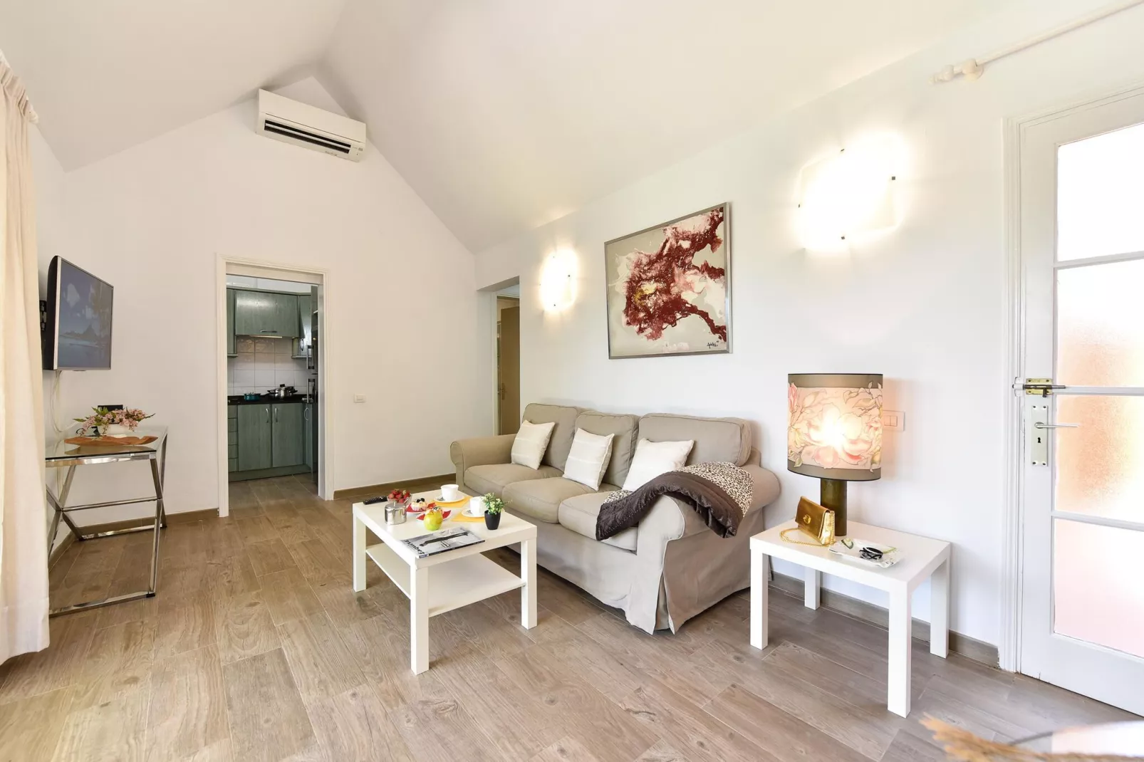 Melocotones 50-Living room