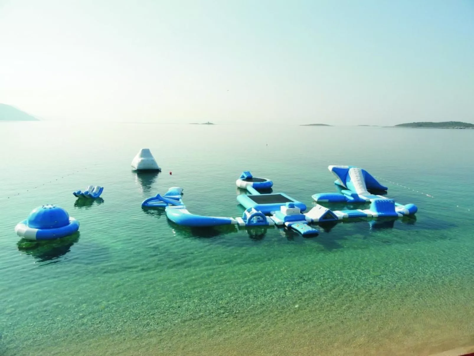 Karmen auf zwei Ebenen mit Garten-Outside