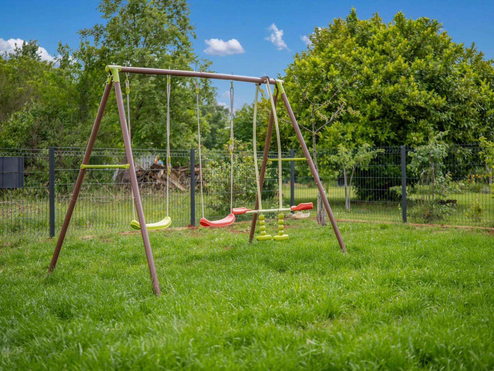 Villa Family Love mit Garten und Spielplatz-Outside
