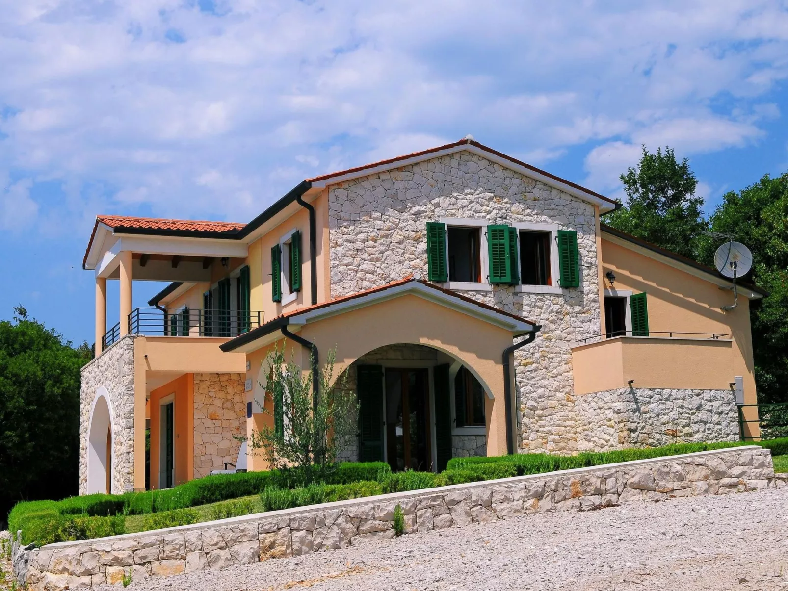 Villa Maggie mit Gemeinschaftspools-Dehors