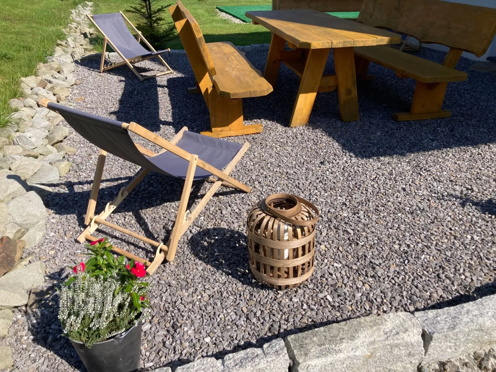 Tor der Berge - Hütte Wolf-Draußen