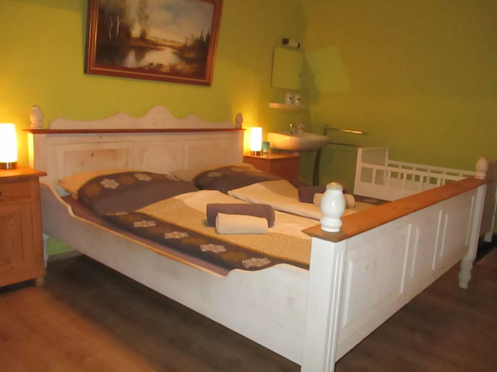 Grosse, hundfreundliche Ferienwohnung in der Nähe des Flusses-Inside