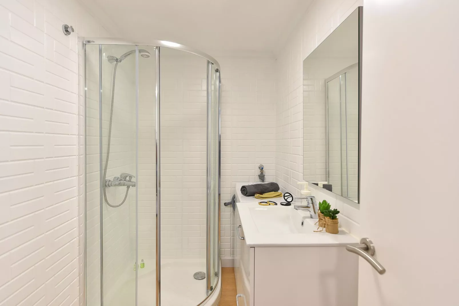 APARTMENT BALCON GB/FG-Bathroom