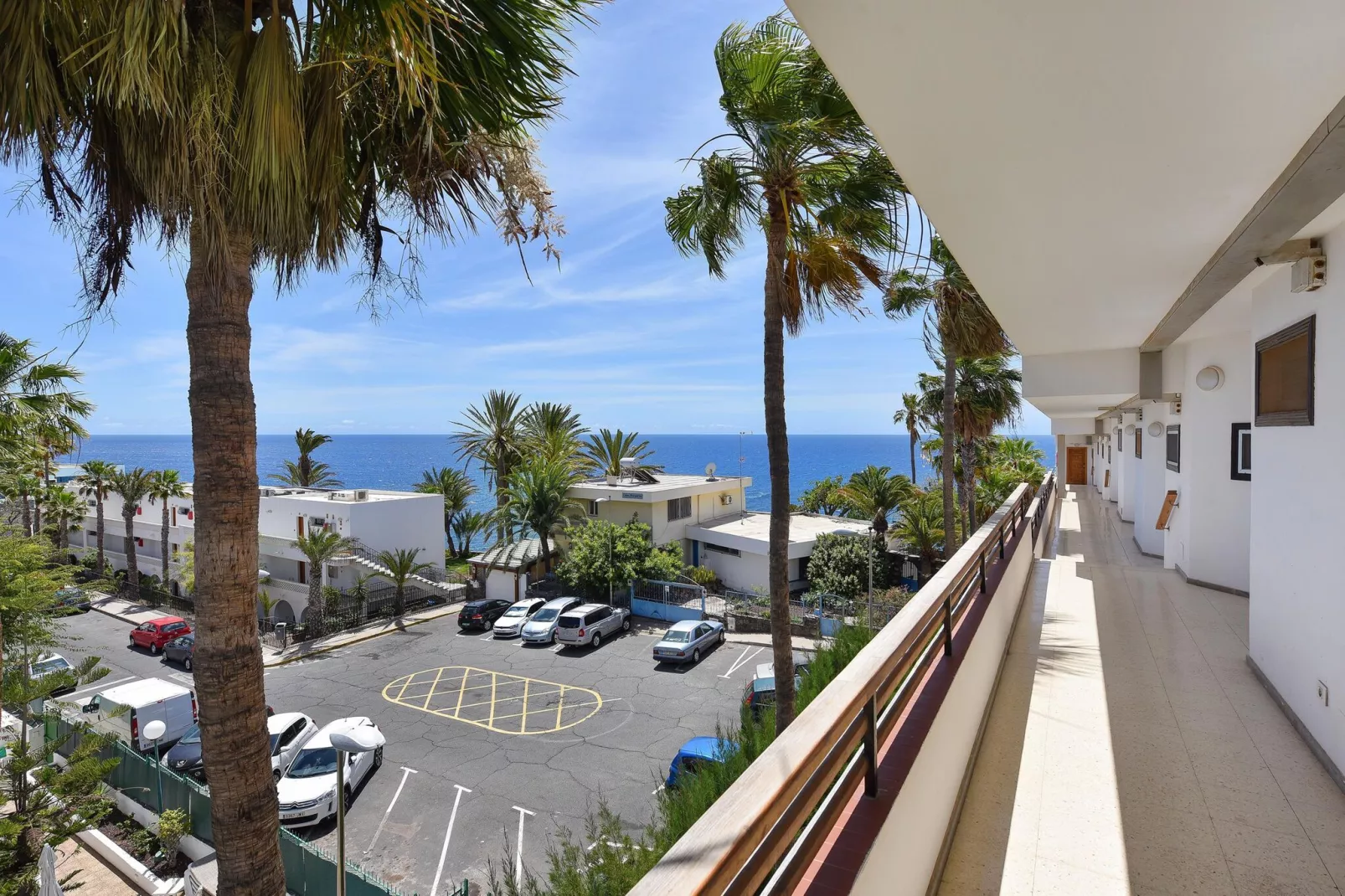 APARTMENT BALCON GB/FG-View summer
