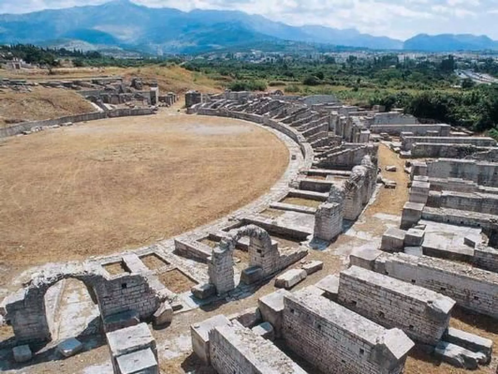 Mit Garten, Grill und Terrasse-Draußen
