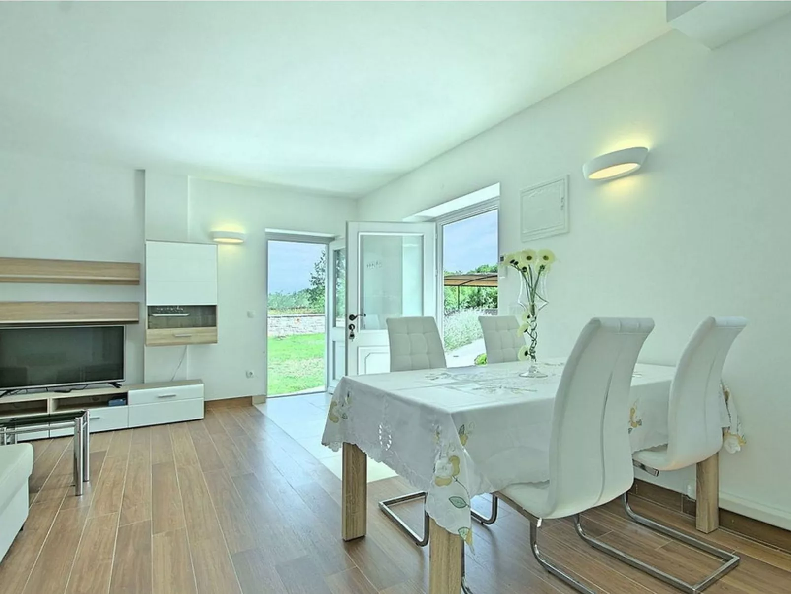 Villa Lenka mit Pool-Inside