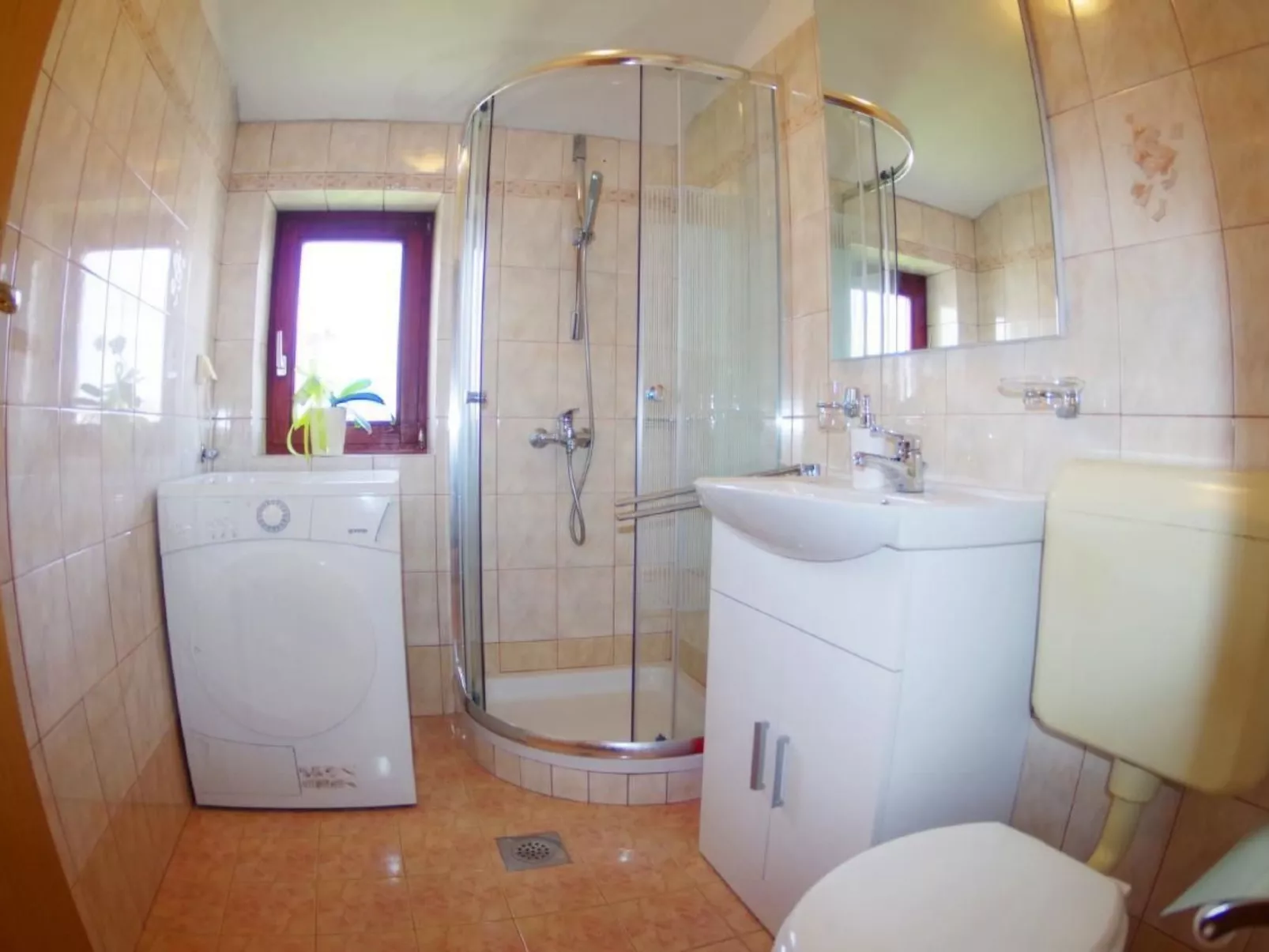 Im Dorf Kujići-Inside