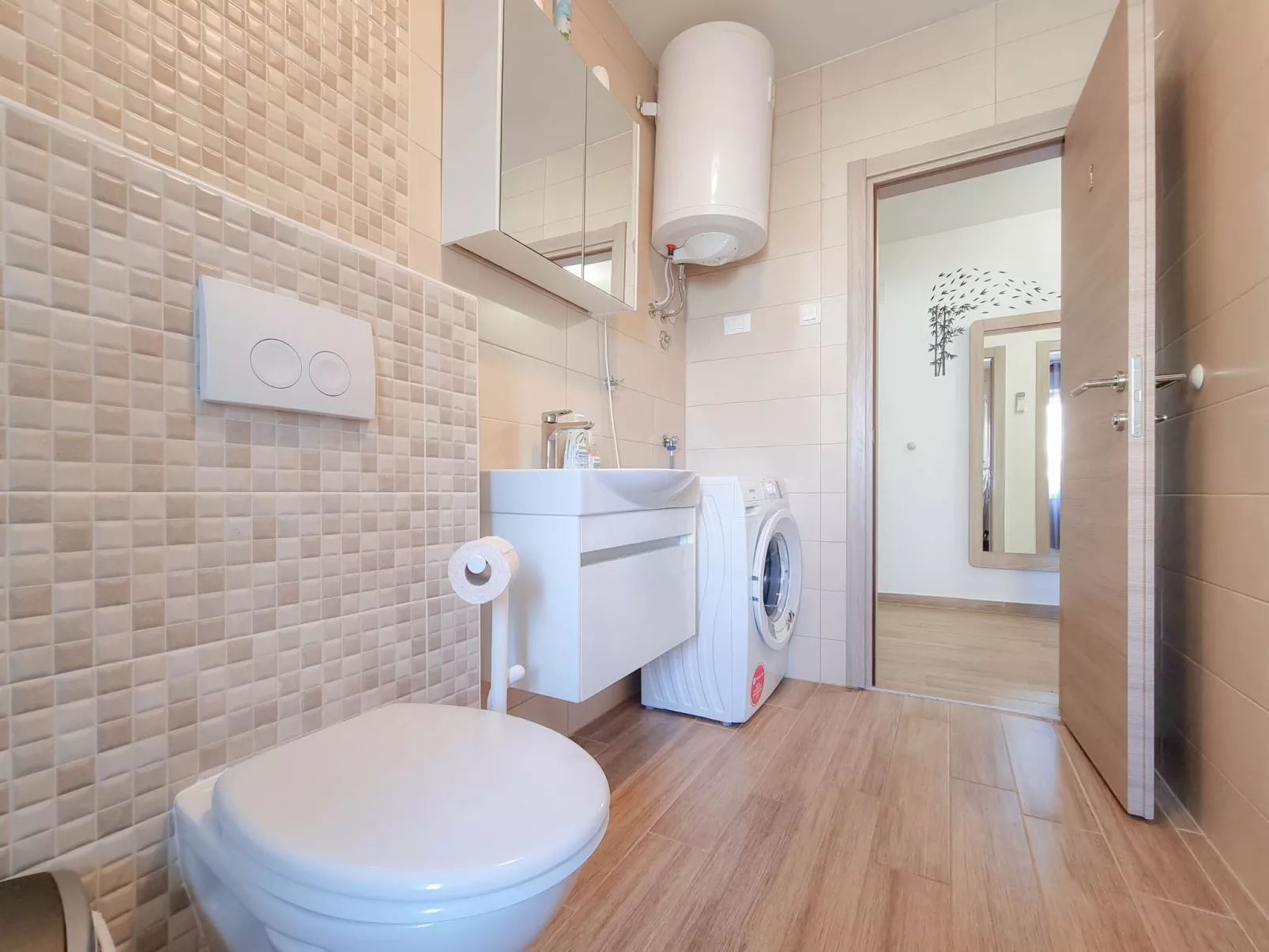 Antonio - Apartment mit Terrasse für 4-5 Personen-Drinnen