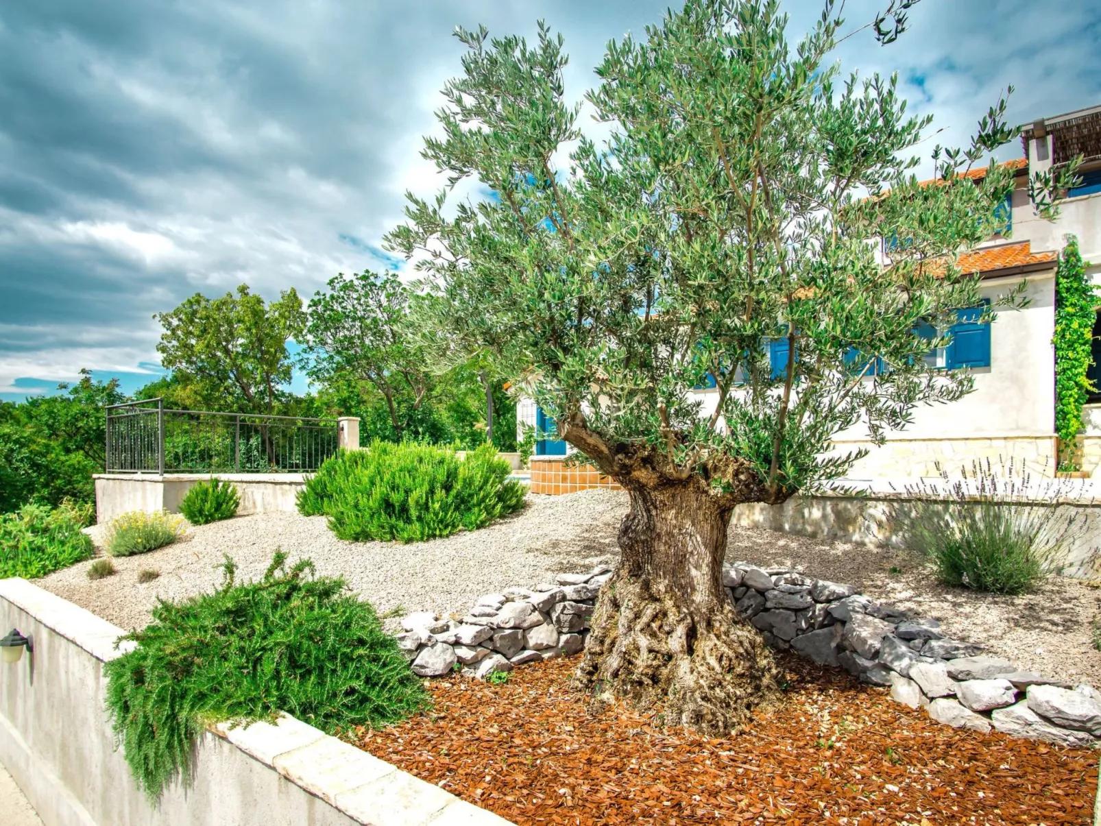 Ferienvilla mit Blick auf das Wasser-Dehors