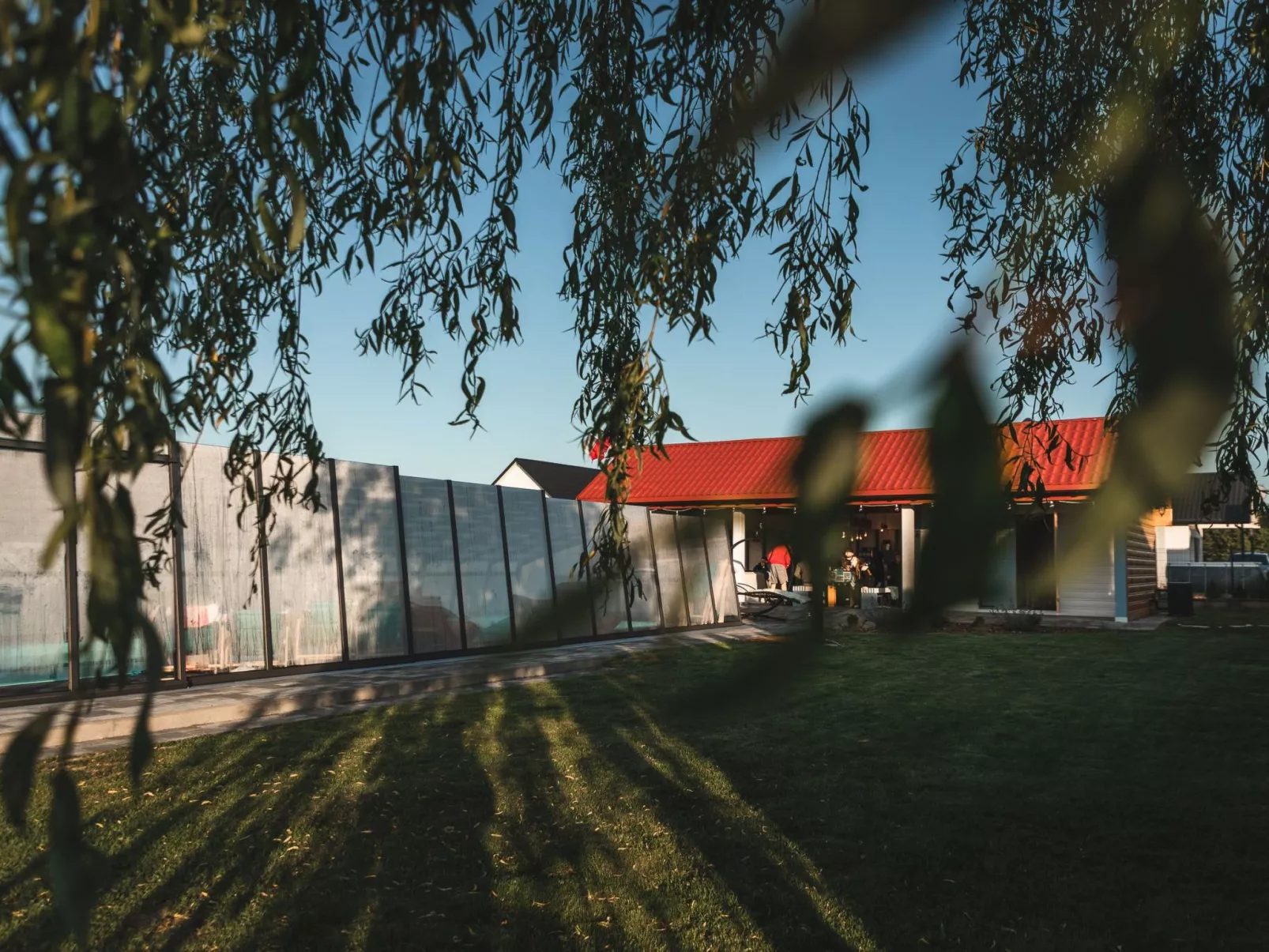 Mit gemeinschaftlichem Pool-Draußen