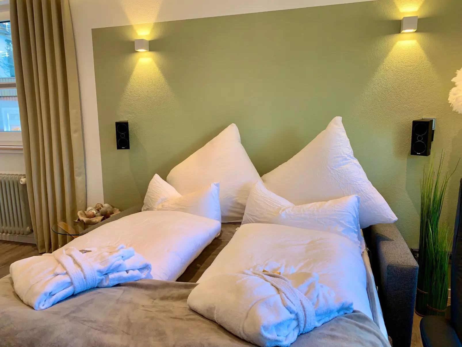 Ferienwohnung mit Boxspringbett-Drinnen