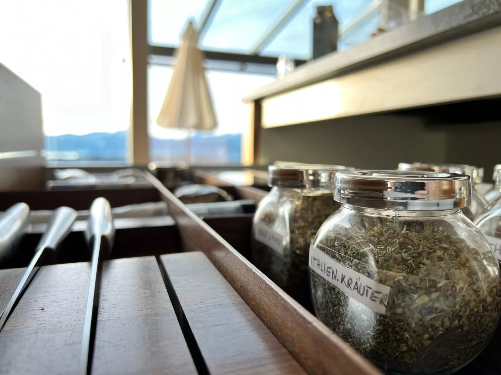 Appartement mit herrlichem Berg- und Seeblick-Inside