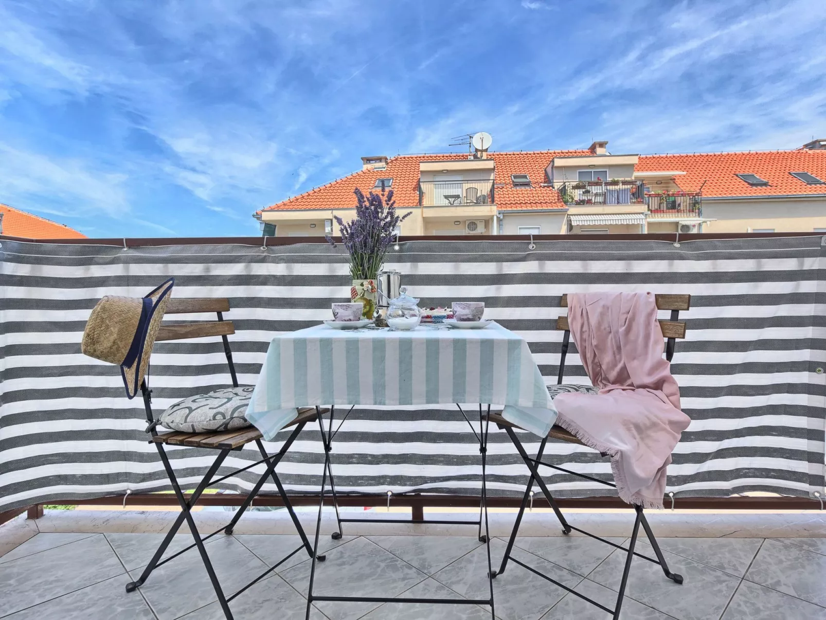 Gemütliches Studio mit Balkon-Draußen