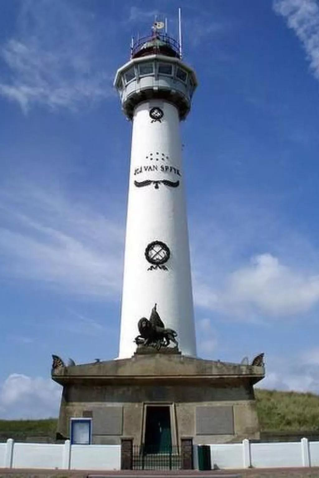 Ferienvilla mit Garten, Grill und Terrasse-Dehors