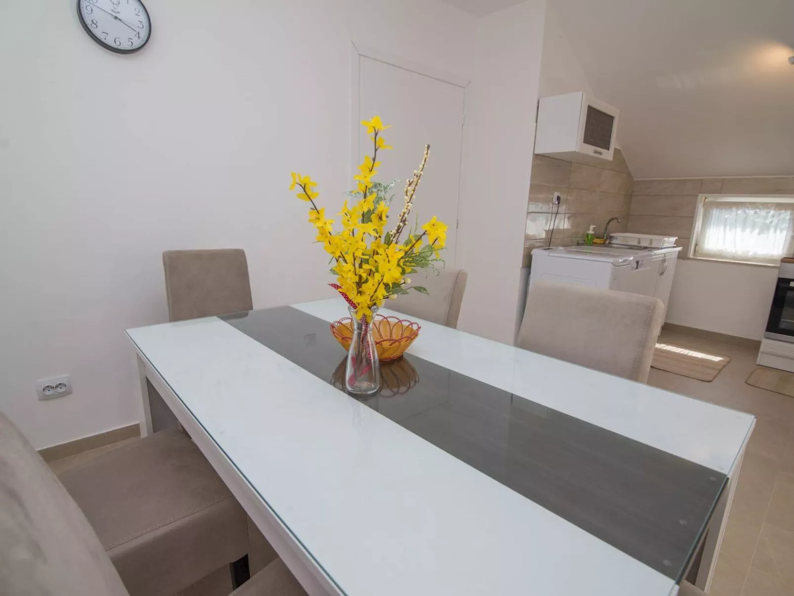 Tia Appartement mit Meerblick-Drinnen