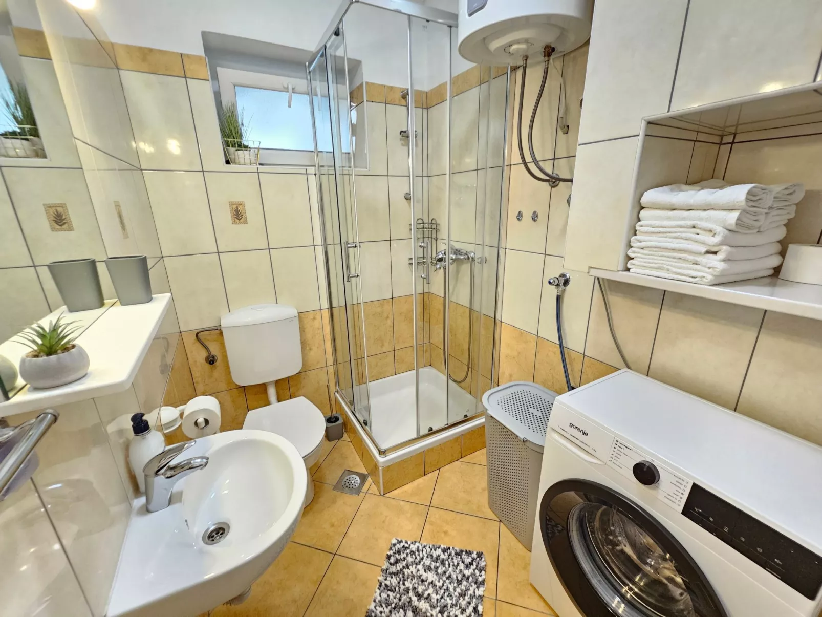 Wohnung mit Terrasse, 200m vom Strand entfernt-Inside