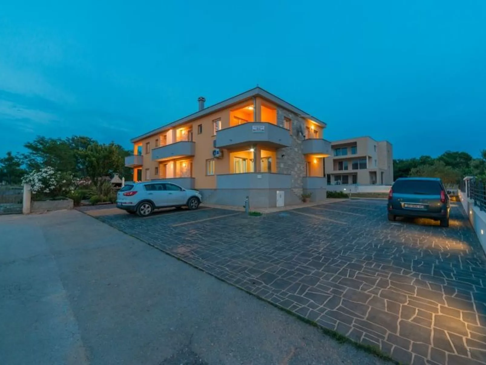 Wohnung "Maestral 03" direkt am Strand-Draußen