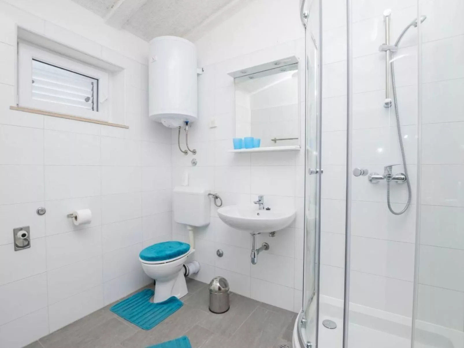 Wohnung "Mira" direkt am Strand-Drinnen