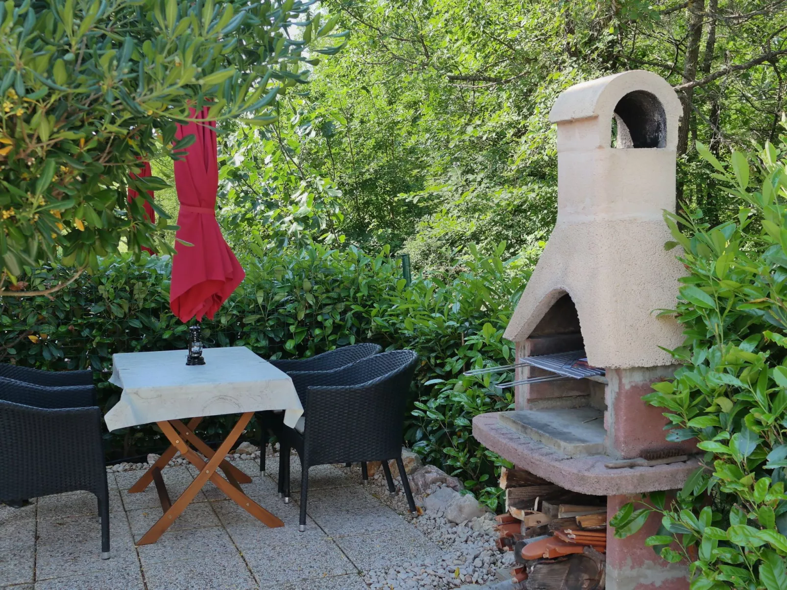 Wohnung in Šilo mit privatem Parkplatz-Draußen