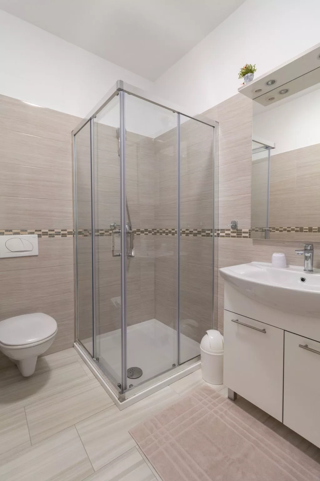 Villa mit Garten, Grill und Terrasse-Drinnen