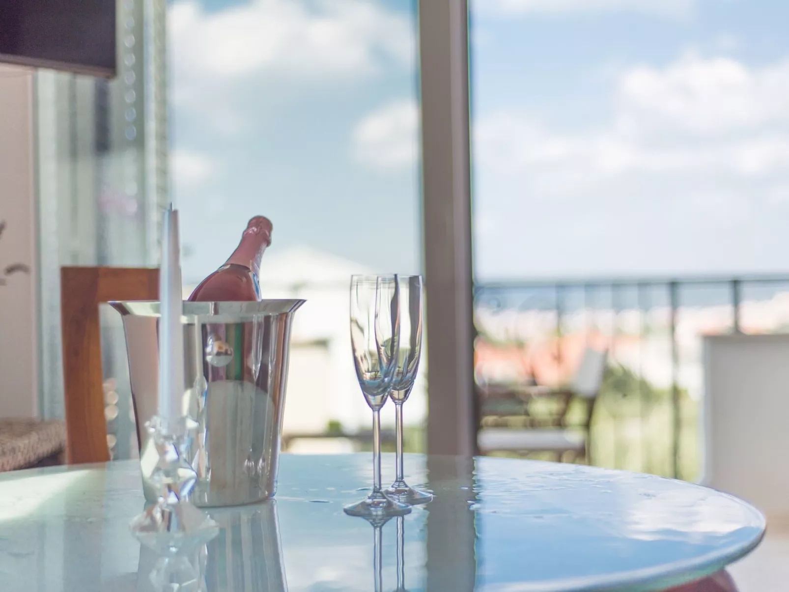 Wohnung für 4 Personen mit Pool und Jacuzzi-Drinnen