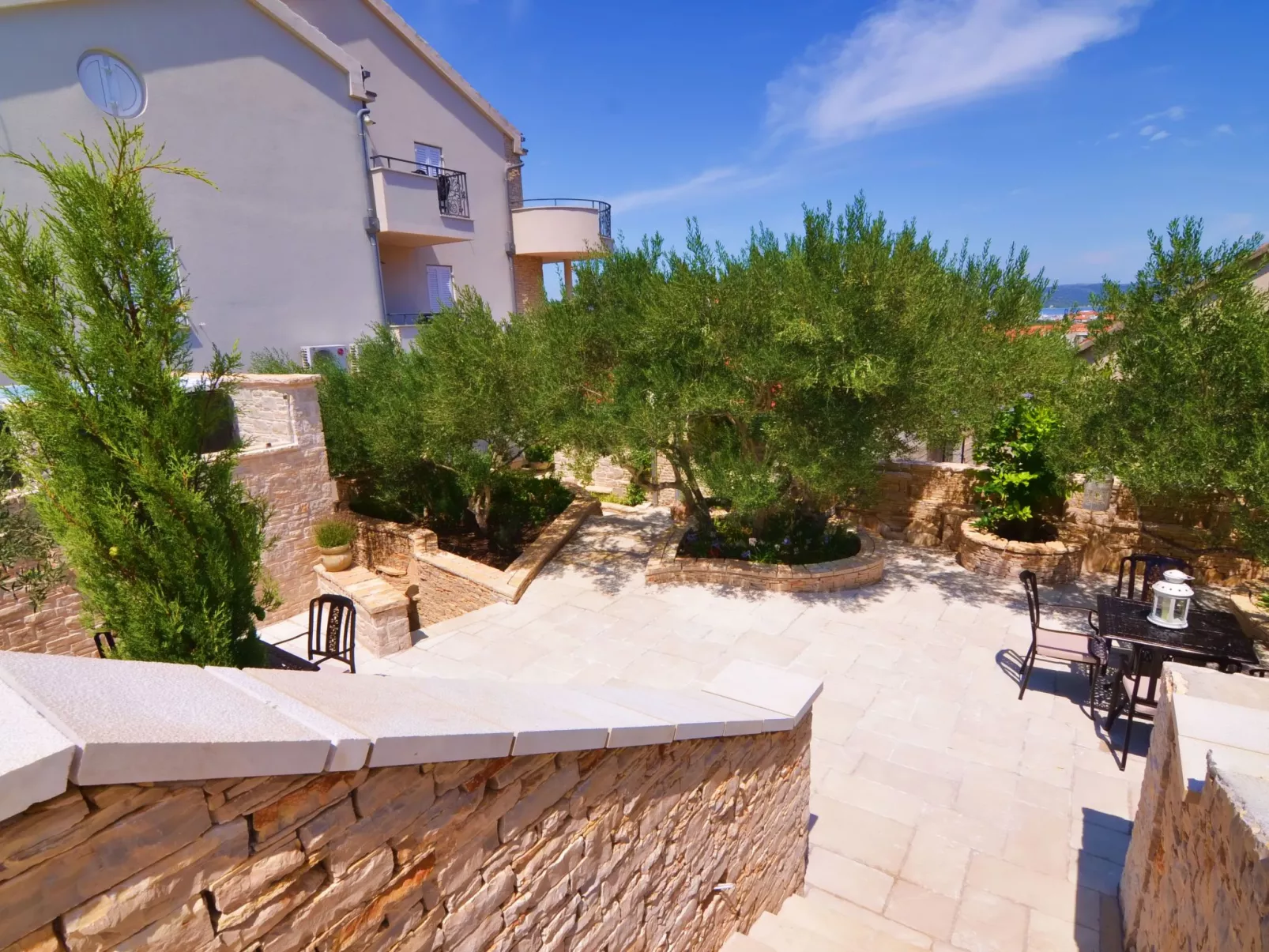 Wohnung für 4 Personen mit Pool-Draußen